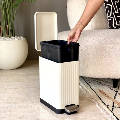 Olivier Metal Dust Bin With Pedal - White