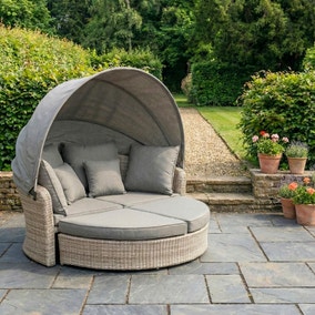 Pacific Lifestyle Bermuda Day Bed