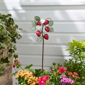 Strawberry Garden Stake Strawberry Garden Stake
