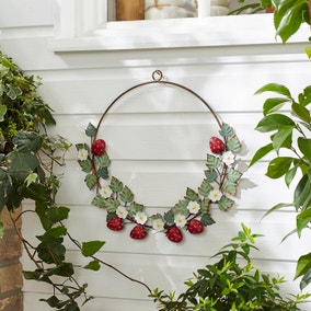 Strawberry Metal Garden Wreath Strawberry Metal Garden Wreath