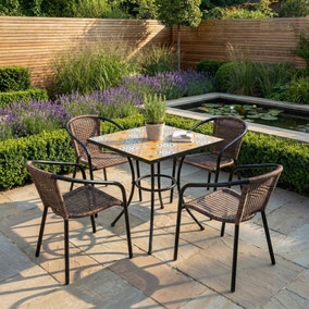 Summer Terrace Torrington Square Patio Table with 4 Springdale Chairs